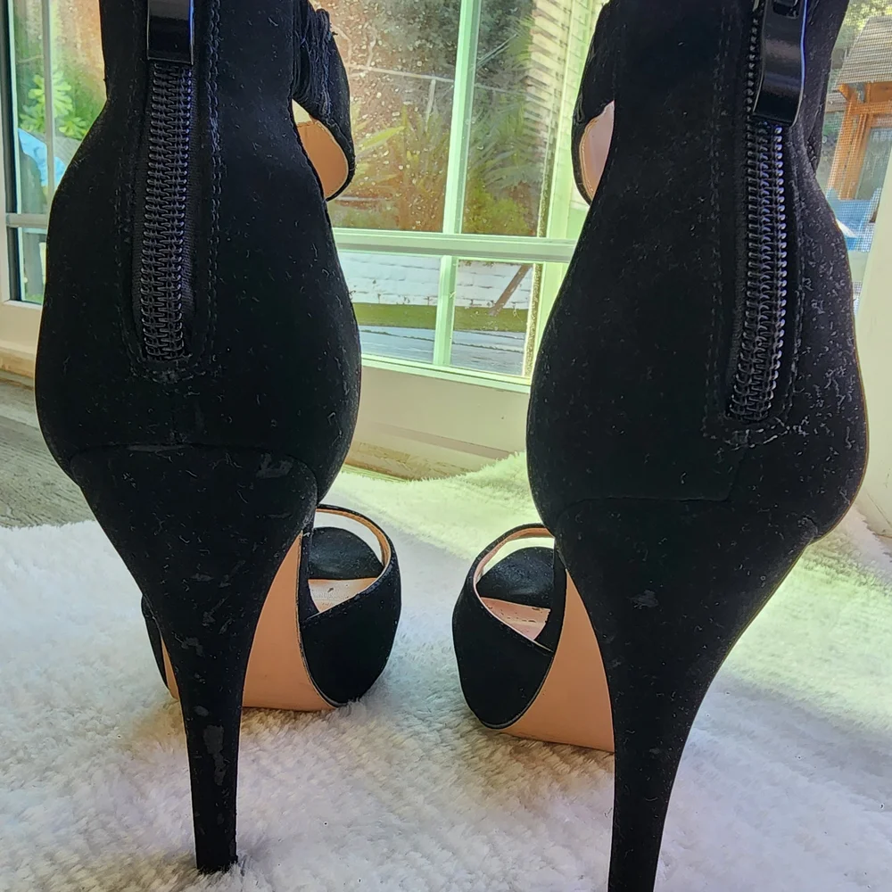 Dream Pairs Black Suede Platform Heels - Size 7.5 - Picture 4 of 6